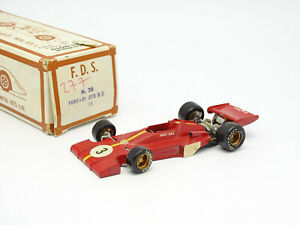 【送料無料】模型車 モデルカー キットモンタドフェラーリ