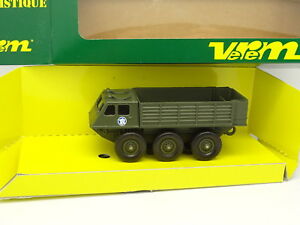 【送料無料】模型車 モデルカー ヴェレムミリテルアルミーベリエットアウエロヒセンverem militar armee 150 berliet auerochsen 9527