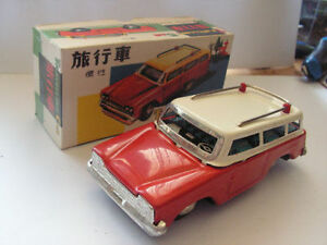 【送料無料】模型車 モデルカー スズトールヴィンテージmf731 tin toy travelling car toy tole vintage 6070