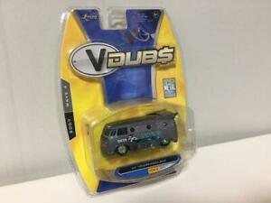 【送料無料】模型車 モデルカー ジェイダトイズフォルクスワーゲンバスjada toys vdubs 62 volkswagen bus