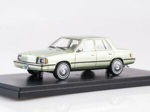 【送料無料】模型車 モデルカー コレクションスケールモデルダッジアリエスグリーンメタリックcollection scale 143 model, dodge aries kcar 1983 green metallic