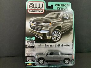 【送料無料】模型車 モデルカー オートワールドシェビーシルバラードサタンスチールメタリックauto world chevy silverado ltz z71 satin steel metallic 64282 a 164