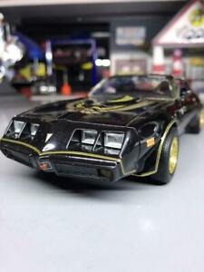【送料無料】模型車 モデルカー ポンティアックトランス1980 pontiac firebird trans am 124