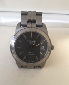 【送料無料】vintage tissot 1853 pr50 titanium mens quartz watch 1365 vgc|hokushin