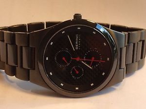 【貨物輸送無料】bering mens ceramic calendar watch 32339782  rrp 299
