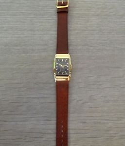 【送料無料】montre ancienne movado curviplan hooded cal510 or 18k fonctionne parfaitement
