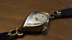 【送料無料】vintage 1960s bulova ladies teardrop wristwatch swiss m1 6cf movement