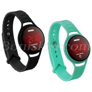 【送料無料】men women student sport waterproof led touch screen silicone digital wrist watch|hokushin