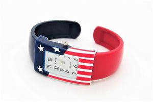 【送料無料】great geneva red white blue american enamel cuff watch works|hokushin