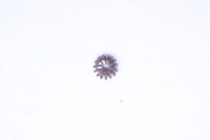 valjoux 7733 part 410 pignon de remontoir winding pinion used valjoux 7733 part 410 pignon de remontoir winding pinion used