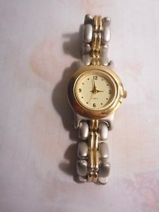 【送料無料】2 tone ladies wrist watch,stainless amp; gold tone made for yves rocher battery