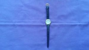 【貨物輸送無料】montre femme jean danety tout mtal en trs bon etat 男女兼用腕時計-腕時計