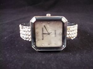 【送料無料】preowned watch company ladies dress quartz watch, square case amp; hinged bracelet