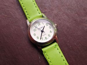 【送料無料】smart branded ladies quartz watch leather strap good condition｜hokushin