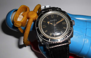 【送料無料】alte herren zentra taucheruhr in kissenform 60er vintage diver handaufzug|hokushin