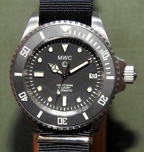 【送料無料】mwc 24 jewel 300m automatic military spec diver watch mint nib dive wrist diving