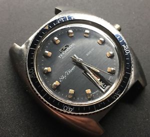【貨物輸送無料】1970s technos sky diver 200m stainless steel wristwatch