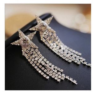 【送料無料】ピアス　シルバーピアス　ボンメルファッションレトロプラグイン