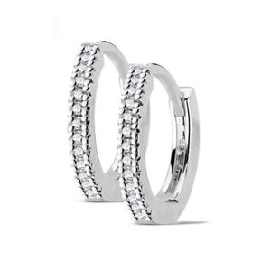 【送料無料】ピアス　ピアス　ステンレススチールレディフープohrringe kristalle schmal edelstahl damen edle creolen frauen sehr dnn amp; zart