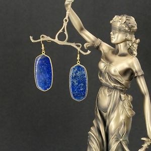 【送料無料】ピアス　ピアス　ゴールデンドリップフラットラピスラズリohrringe golden gro tropf unregelmige flach lapislazuli verstrken aa26