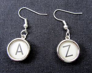 【送料無料】ピアス　ピアス　ヴィンテージタイプライターキーwunschbuchstaben ohrringe vintage schreibmaschinentasten miniblings wei o｜hokushin