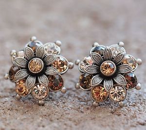【送料無料】ピアス スワロフスキークリスタルライトスモークトパーズシルクブラウンヌードピアス ピアス neu ohrclips mit swarovski steine light smoked topazsilkbraunnude ohrringe|hokushin