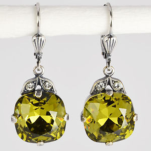【送料無料】ピアス　ピアス　スワロフスキークリスタルシルバーラウンドボールカーキgrevenkmper ohrringe swarovski kristall silber rund kugel 12 mm grn khaki