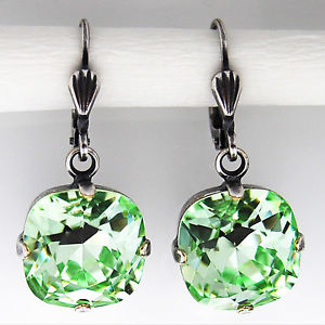 【送料無料】ピアス　ピアス　スワロフスキークリスタルシルバーgrevenkmper ohrringe swarovski kristall silber rund 12 mm grn chrysolite