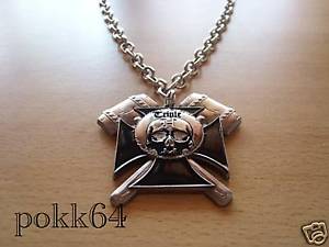【送料無料】ネックレス　トリプルハンマーレスリングクランプpendentif triple h hammer catch wwe collier iciel