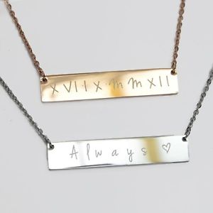 【送料無料】ネックレス　カスタムバークランプゴールドピンクパーソナライズgravure personnalise date bar collier rose or amp; argent personnalis cadeau 12,946円