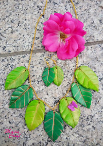 【送料無料】ネックレス　オーナメントポリマーcollana e orecchini foglie destate parure polymer clay set summer leaves