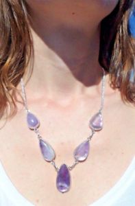 【送料無料】ネックレス　ネックレスシルバーアメジストcollier argent 925 et amthystes naturelles co53