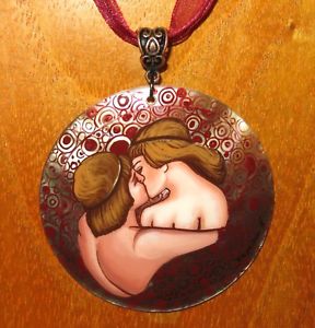 【送料無料】ネックレス　トルクキスウクライナbaiser couple pendentif vritable peint la main coque ukrainien vsevolod