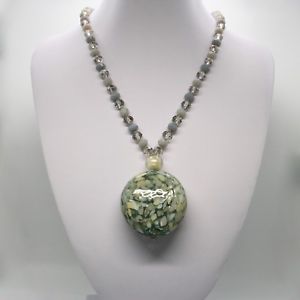 【送料無料】ネックレス　ベネチアコンディムラノヴェルデベージュcollana antica murrina venezia con vetro di murano verde grigio beige coa76a34 17,235円