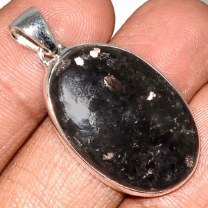 【送料無料】ネックレス　マウントpendentif nuummite vritable monture argent 925 rare ref 0502｜hokushin