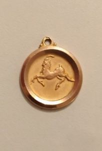 【送料無料】ネックレス　メッキゴールドカプリコーンpendentif plaqu or capricorne