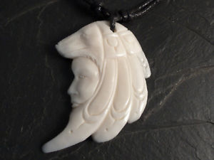 【送料無料】ネックレス　クリップオオカミインドpendentif bffelknochen pour collier loup amulette indien bijoux talisman