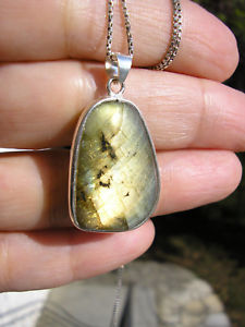【送料無料】ネックレス　シルバーペンダントtrs beau pendentif en argent 925 et labradorite vritable