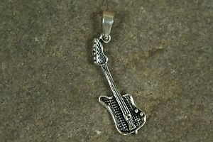 【送料無料】ネックレス　バッチギターペンダントシルバーブレスレットギタージュエリースターリングシルバーlot pendentif guitare argent bracelet en cuir bijoux guitare argent sterling