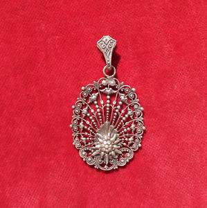 【送料無料】ネックレス　エーデルワイスpendentif ajoure edelweiss