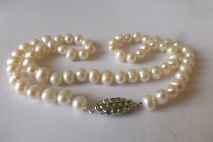 【送料無料】ネックレス　クリップcollier de perles de culture