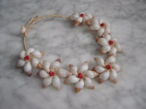 【送料無料】ネックレス　シェルクランプcollier ancien en coquillages