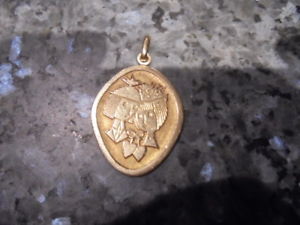 【送料無料】ネックレス　ペイネメダルbelle medaille des amoureux de peynet en plaqu or｜hokushin