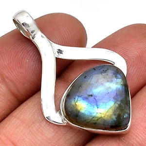 【送料無料】ネックレス　ペンダントマウントシルバーpendentif protection labradorite monture argent 925 ref 1032