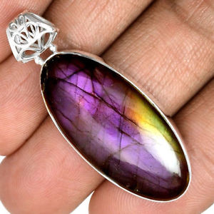 【送料無料】ネックレス　ペンダントケースマウントpendentif protection labradorite violet trs rare monture argent 925 ref 5523