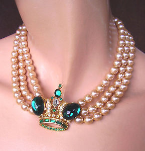 【送料無料】ネックレス　ネックレスクラウン1557 collier trois rangs de perles et couronne｜hokushin 35,737円