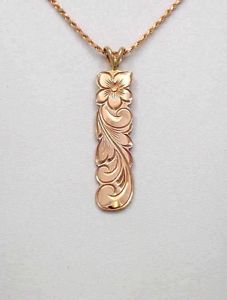 【送料無料】ネックレス　ハワイプルメリアｋピンクゴールド14k or rose fait sur mesure hawaen 10mm plumeria fleur volutes vertical