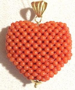 【送料無料】ネックレス　クオーレディコンオロｋciondolo cuore di corallo tessito a mano con oro 18 k 53,988円