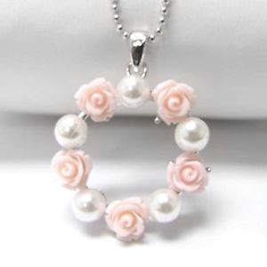 【送料無料】ネックレス　ピンクバラウンパールホワイトペンダントネックレスメッキrose rose et perle couronne pendentif blanc collier en plaqu or 406cm