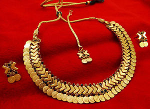 【送料無料】ネックレス　ゴールドデザイナーメッキネックレスイヤリングconcepteur de bollywood de ginni plaqu or collier boucles d’oreilles bijoux